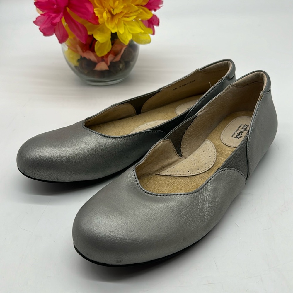 Softwalk Silver Leather Ballet Flats Size 9N BFL6994
